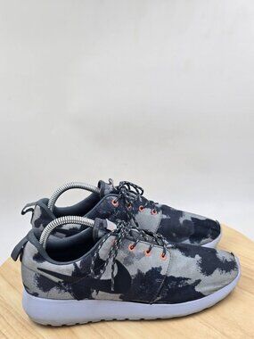 Nike Roshe Run Running Trainers Shoes  Print Camo Slate Navy Womens sz 8